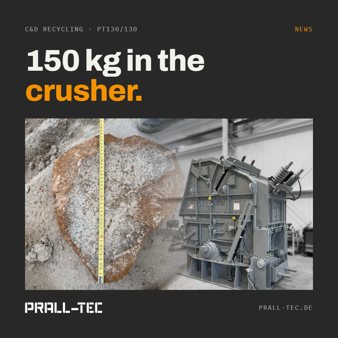 Graphic "150 kg in the crusher.": foreign object from C&D recycling with tape measure, approx. 400 mm long, next to the Prall-Tec PT130/130 impact crusher